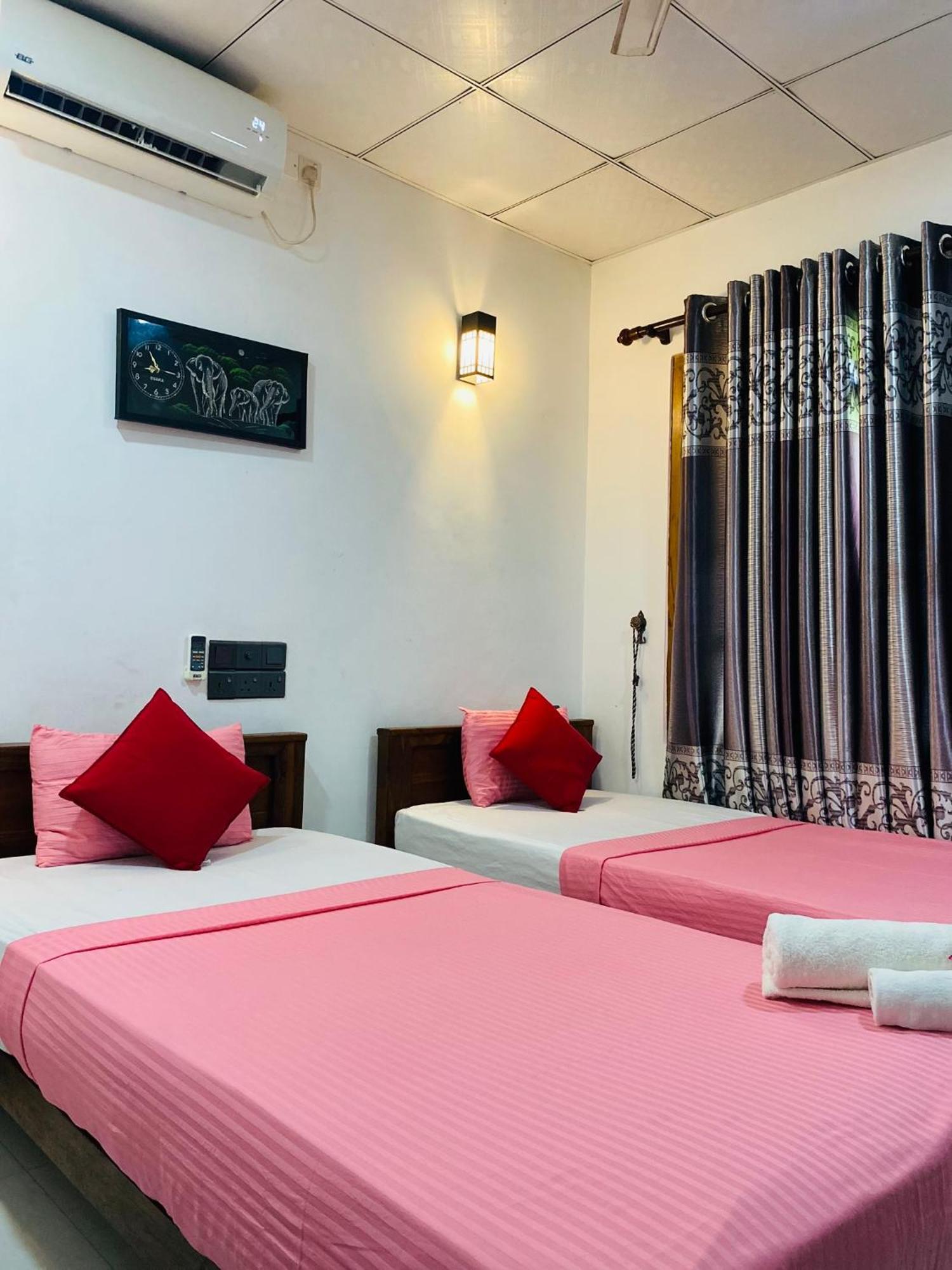 The Green Garden Dambulla Exterior photo